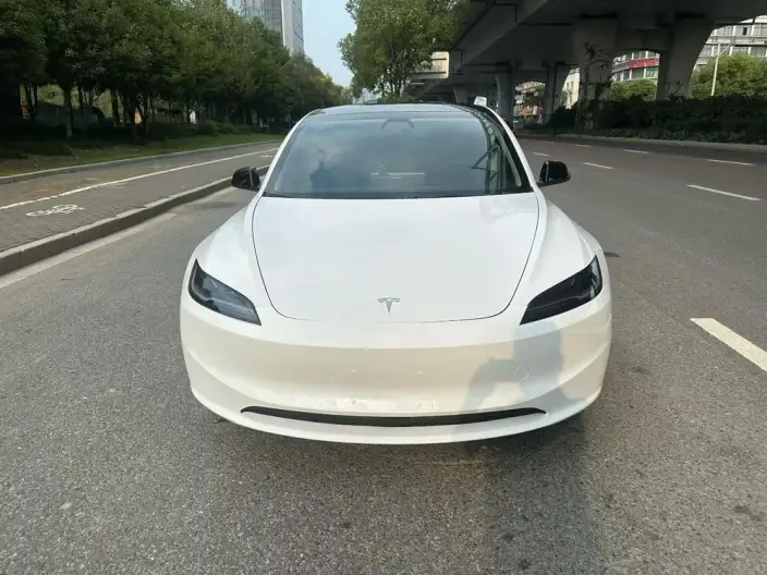 Model 3 2023 Model Rear-wheel drive version – фото 2