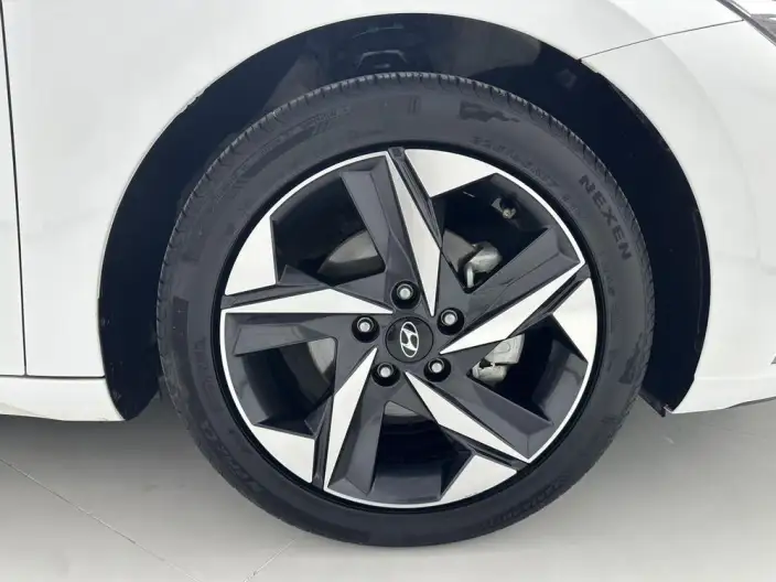 Hyundai Ioniq 2023 Model 1.5L CVT LUX Premium Edition – фото 8