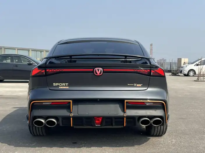 Changan UNI-V 2022 Model 1.5T Sports Edition – фото 5
