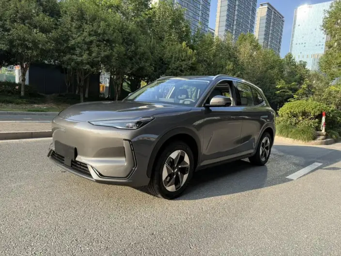 Geely Galaxy E5 2026 Model 610km Tiggo + Edition – фото 1