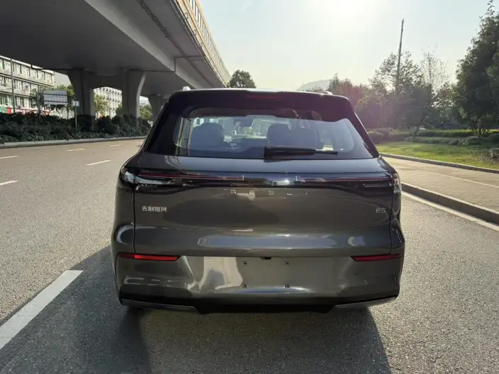 Geely Galaxy E5 2026 Model 610km Tiggo + Edition – фото 4