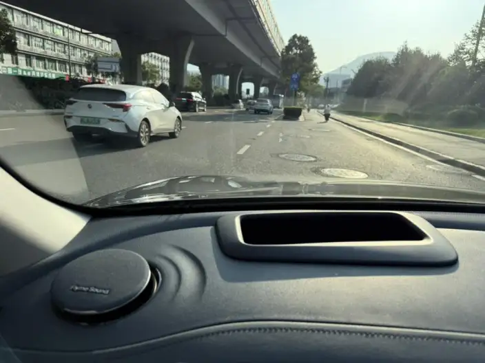 Geely Galaxy E5 2026 Model 610km Tiggo + Edition – фото 6