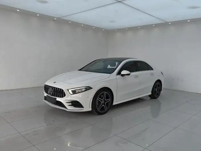 Mercedes-Benz A-class 2021 Model A 200 L Sports sedan Fashion Edition – фото 1