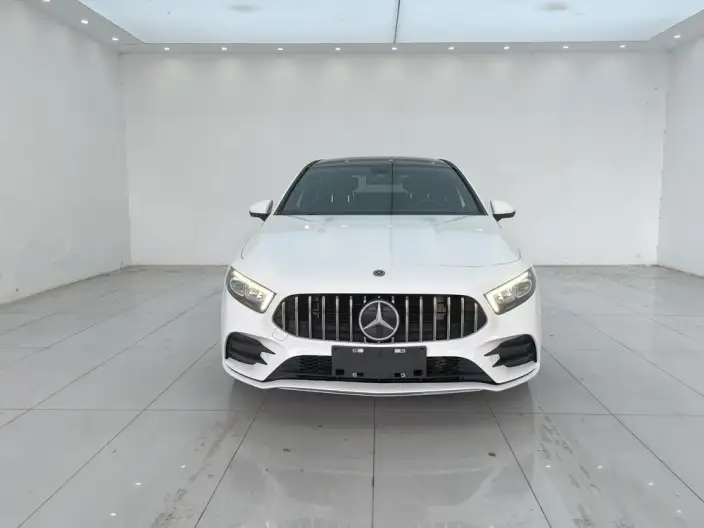 Mercedes-Benz A-class 2021 Model A 200 L Sports sedan Fashion Edition – фото 2