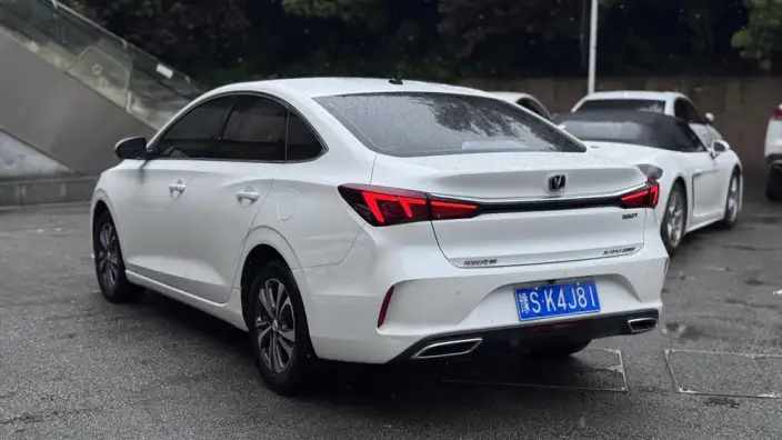 Changan Eado 2022 Model PLUS Blue whale NE 1.4T GDI DCT Noble Model – фото 4