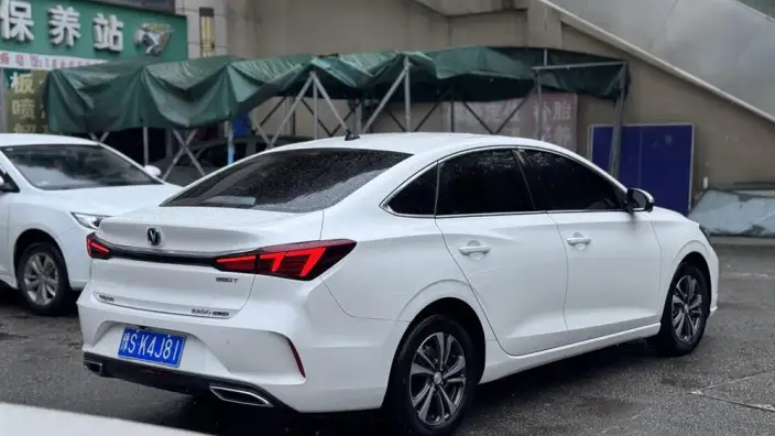 Changan Eado 2022 Model PLUS Blue whale NE 1.4T GDI DCT Noble Model – фото 6