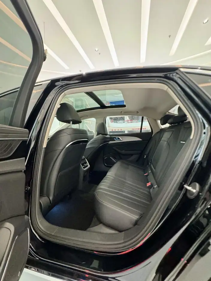 Hongqi H5 2023 Model 1.5T DCT Flag Rhythm Edition – фото 9