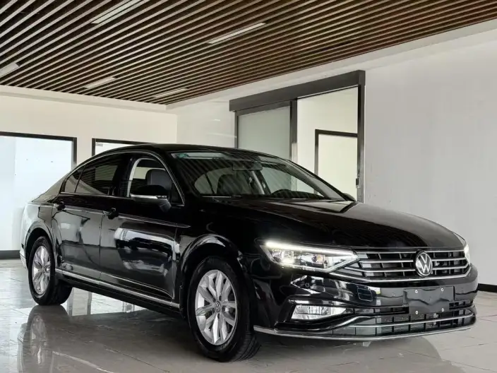 Volkswagen Magotan 2020 Model 280TSI DSG Comfort Model – фото 3