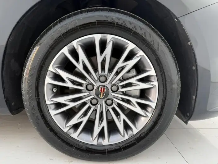 Hongqi H5 2023 Model 1.5T DCT Flag Rhythm Edition – фото 7