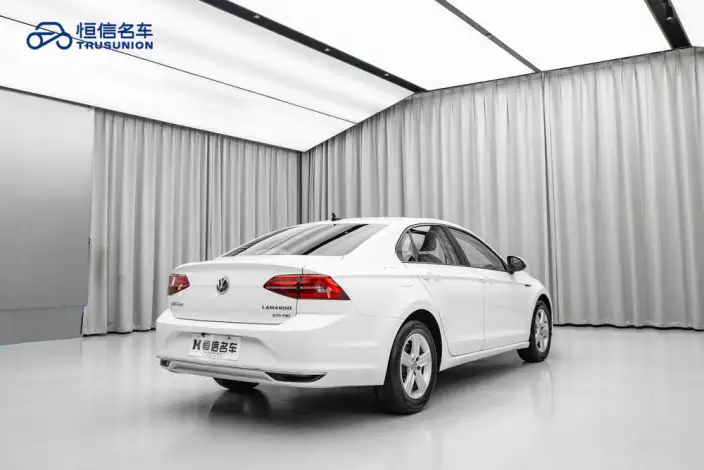 Volkswagen Lamando 2021 Model 230TSI DSG Fashion edition – фото 6