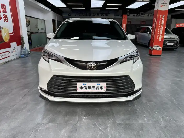 Toyota Sienna 2027 Model Hybrid 2.5L 4WD Deluxe Edition – фото 2