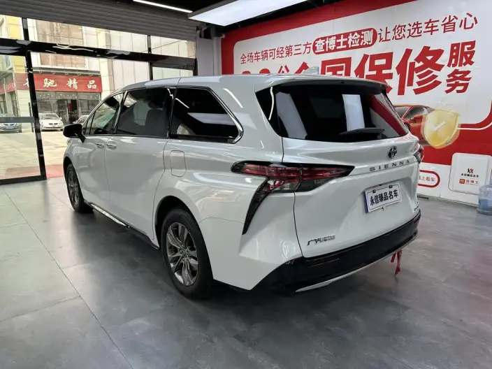 Toyota Sienna 2027 Model Hybrid 2.5L 4WD Deluxe Edition – фото 4