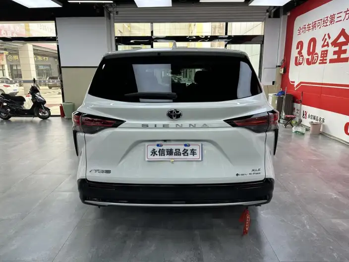 Toyota Sienna 2027 Model Hybrid 2.5L 4WD Deluxe Edition – фото 5