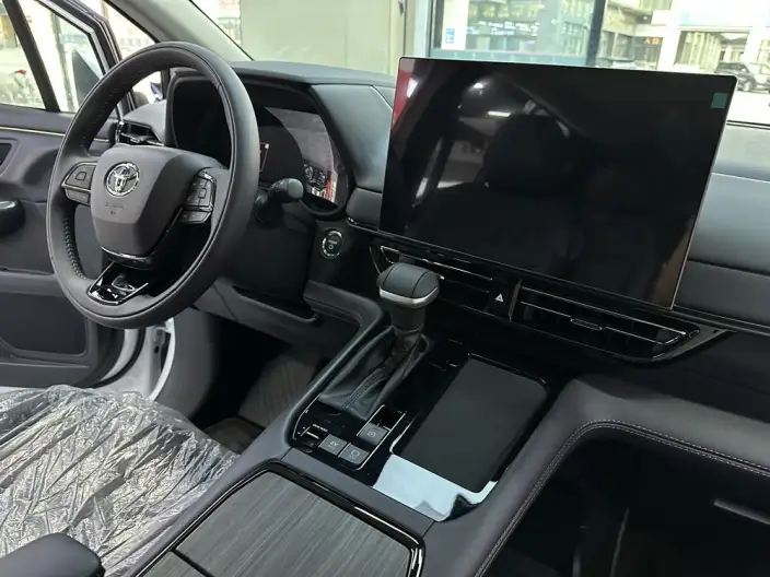 Toyota Sienna 2027 Model Hybrid 2.5L 4WD Deluxe Edition – фото 9