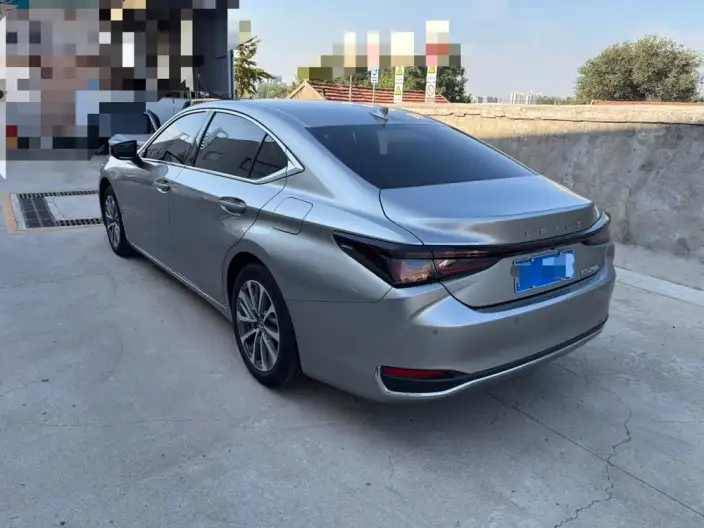 Lexus ES 2025 Model 200 Premium – фото 4