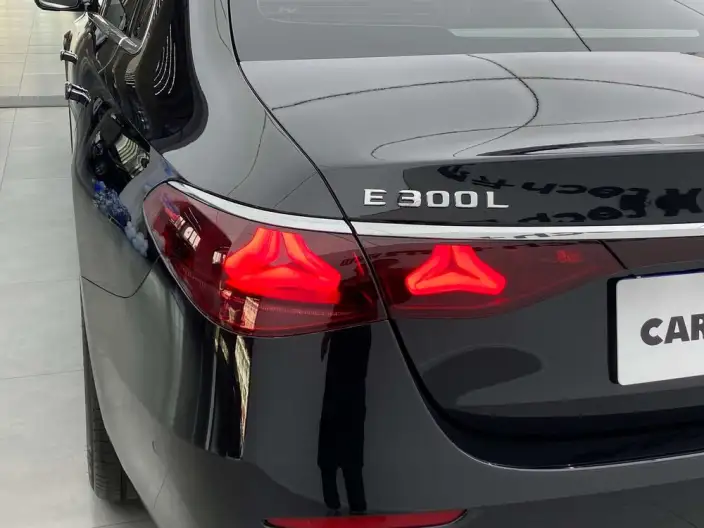 Mercedes-Benz E-Class 2026 Model E 300 L Fashion Model sedan – фото 8