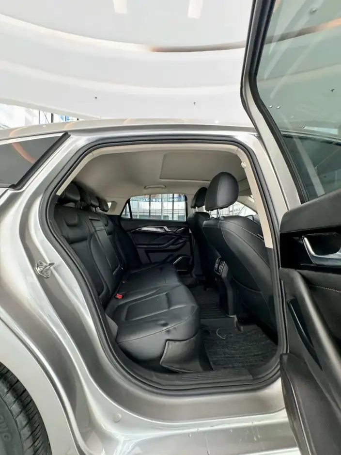 BESTUNE B70 2023 Model Third generation 1.5T Automatic Changxiang Edition Model – фото 8