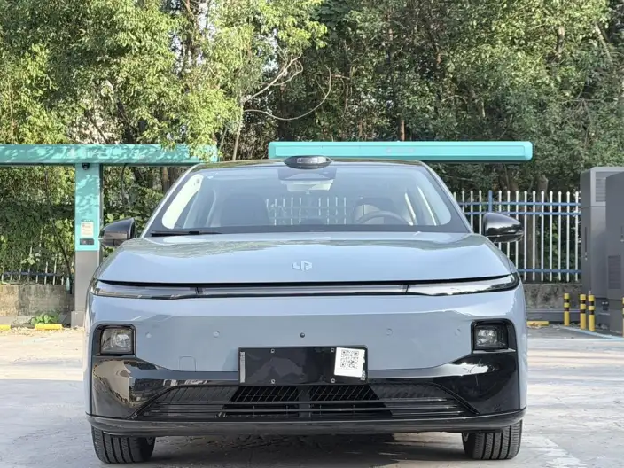 Leapmotor B01 2025 Model 550 LiDAR Edition – фото 2