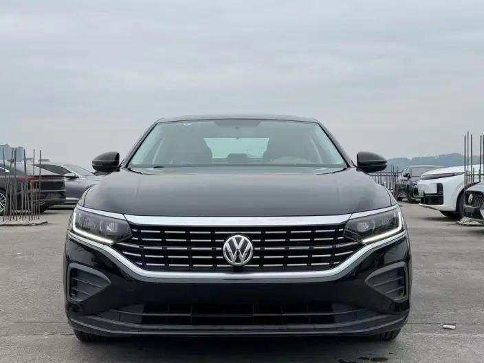 Volkswagen Passat 2024 Model 280TSI Business Edition – фото 2