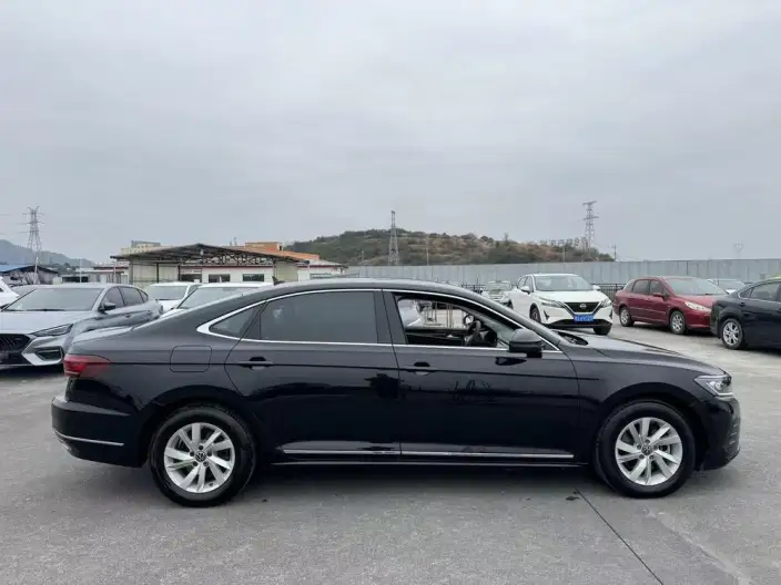 Volkswagen Passat 2024 Model 280TSI Business Edition – фото 7