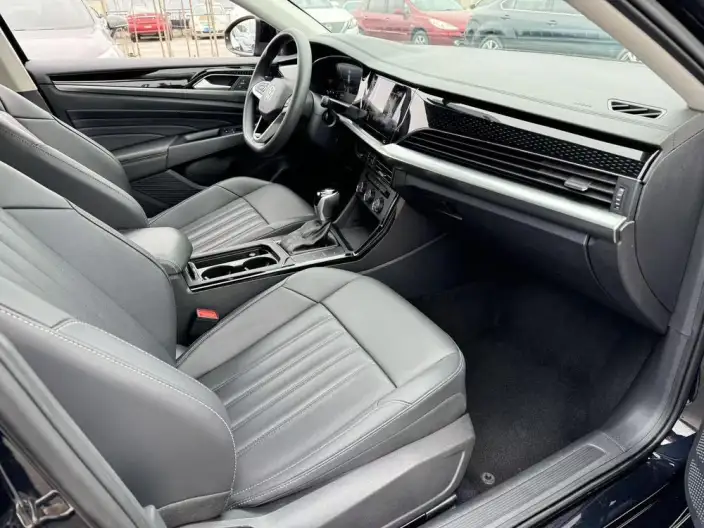 Volkswagen Passat 2024 Model 280TSI Business Edition – фото 9