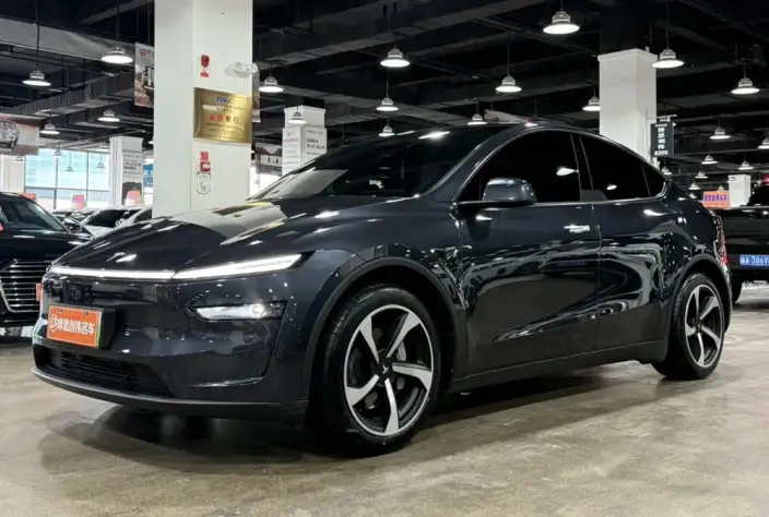 Model Y 2025 Model Facelift Long Battery Life Pro All-wheel drive version – фото 10