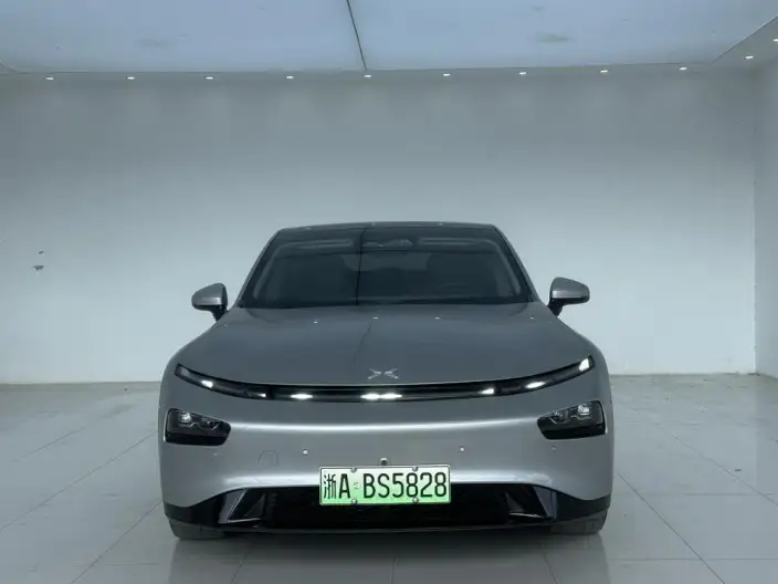 XPeng P7 2023 Model 586E – фото 2