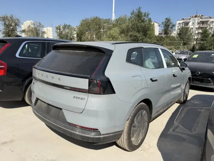 Volvo XC70 2026 Model 2WD Long Battery Life Pro – фото 6