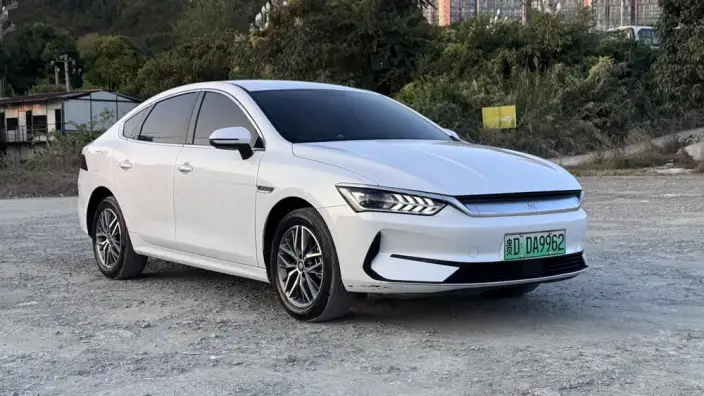 Qin Plus EV 2024 Model Honor Edition 420KM Leading Model – фото 3