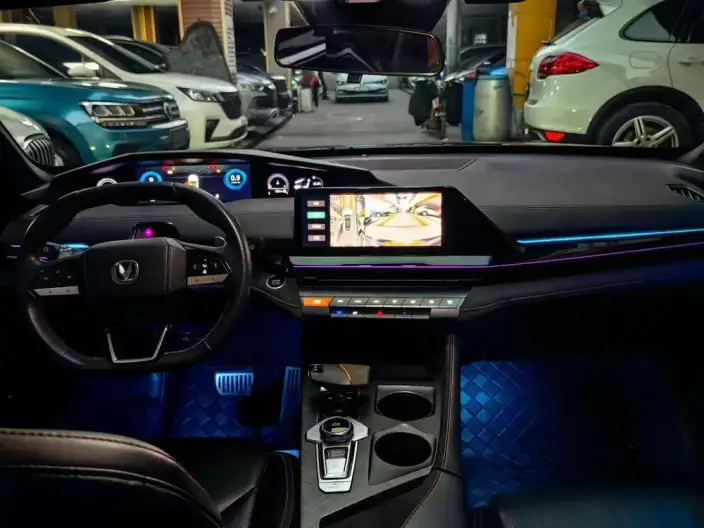 Changan UNI-V 2022 Model 1.5T Sports Edition – фото 6