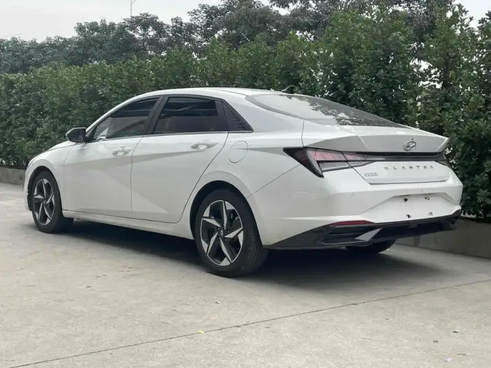 Hyundai Ioniq 2021 Model 1.5L CVT GLX Elite Edition – фото 4