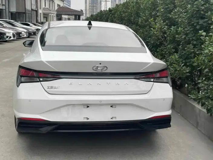 Hyundai Ioniq 2021 Model 1.5L CVT GLX Elite Edition – фото 5