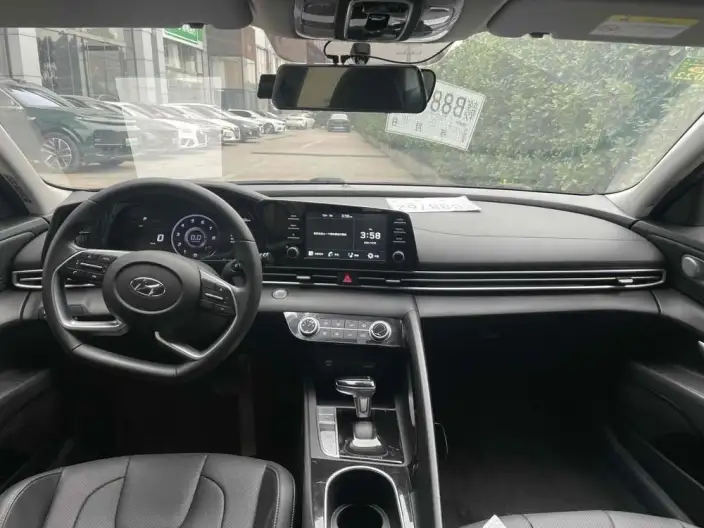 Hyundai Ioniq 2021 Model 1.5L CVT GLX Elite Edition – фото 6