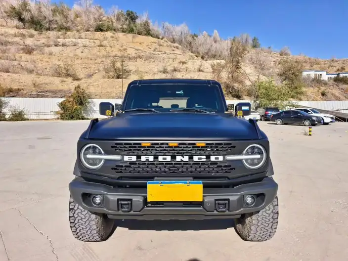 Bronco Overseas 2022 Model 2.7T Automatic 4WD 5 seat Parallel Imported – фото 2