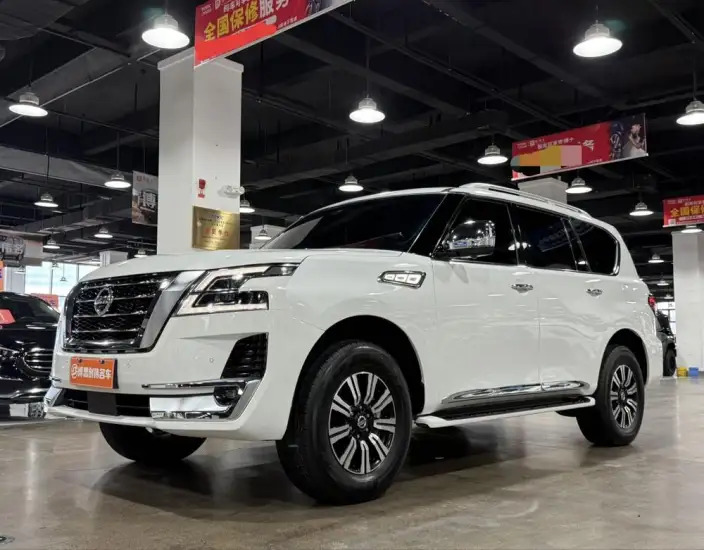 Nissan Patrol 2020 Model 4.0L Automatic 4WD 7 seat Parallel Imported – фото 1