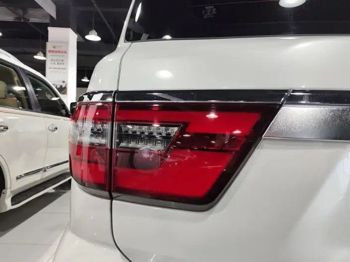 Nissan Patrol 2020 Model 4.0L Automatic 4WD 7 seat Parallel Imported – фото 8