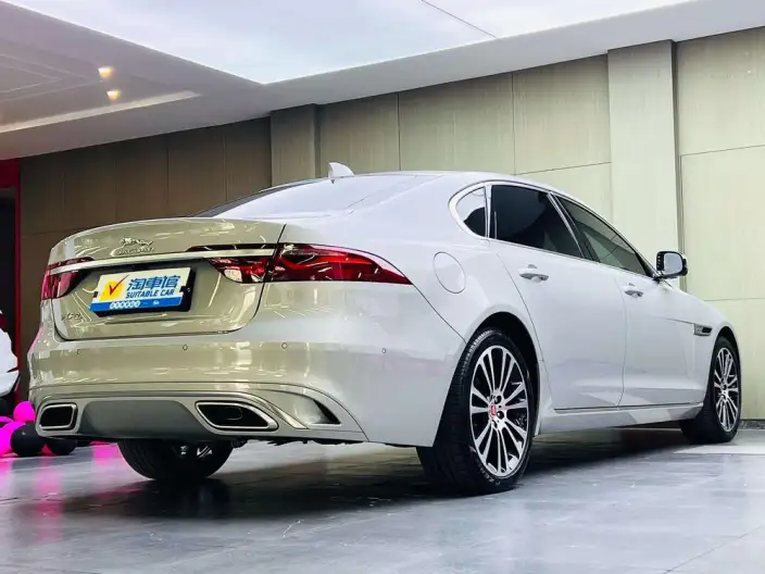 Jaguar XFL 2024 Model 2.0T P250 2WD Exclusive Deluxe Edition – фото 6