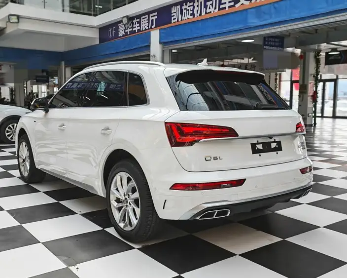 Audi Q5L 2022 Model Facelift 40T Luxury Dynamic Model – фото 4