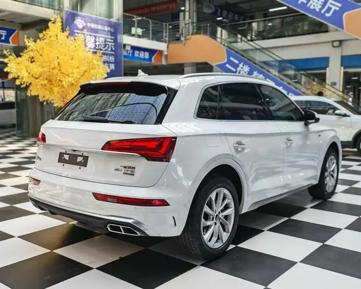 Audi Q5L 2022 Model Facelift 40T Luxury Dynamic Model – фото 6