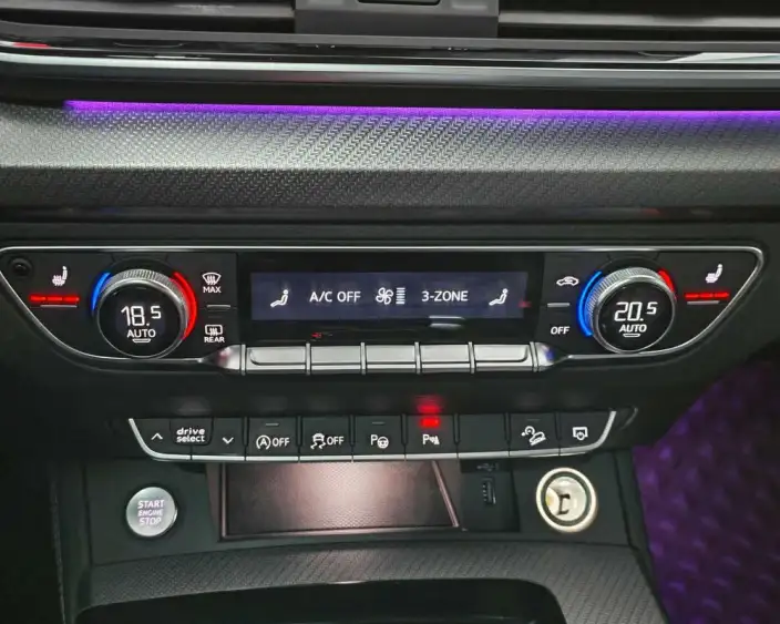 Audi Q5L 2022 Model Facelift 40T Luxury Dynamic Model – фото 8