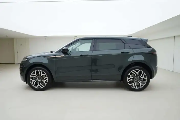 Range Rover Evoque 2026 Model Range Rover Evoque L 2.0T SE – фото 3