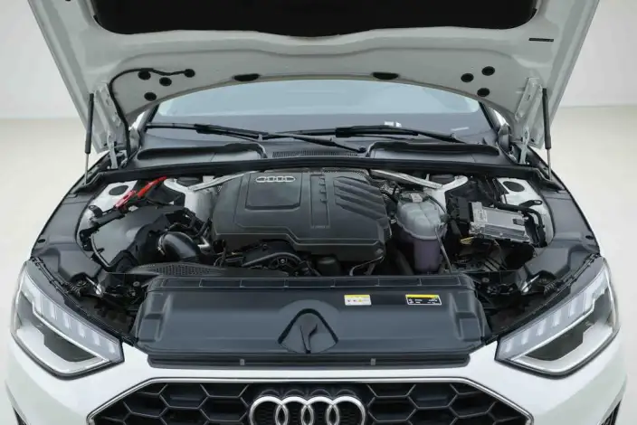 Audi A4 L 2024 Model 40 TFSI Fashion Dynamic Model – фото 5