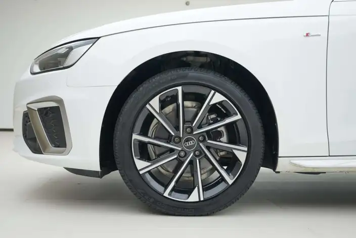 Audi A4 L 2024 Model 40 TFSI Fashion Dynamic Model – фото 7