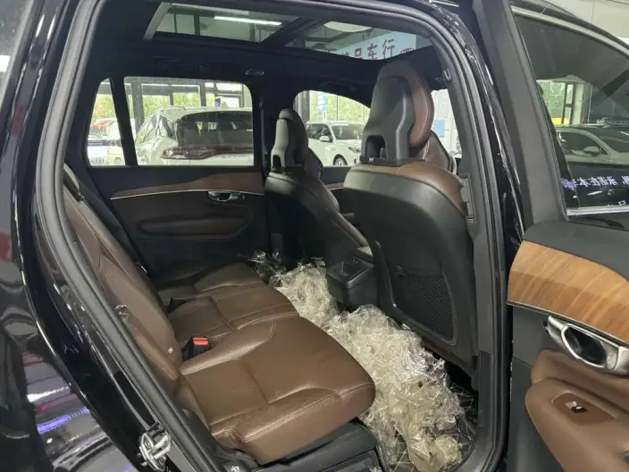 Volvo XC90 2022 Model B5 Zhixing Deluxe Edition 5 seat – фото 8