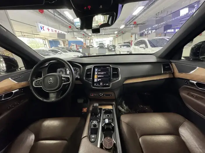 Volvo XC90 2022 Model B5 Zhixing Deluxe Edition 5 seat – фото 9