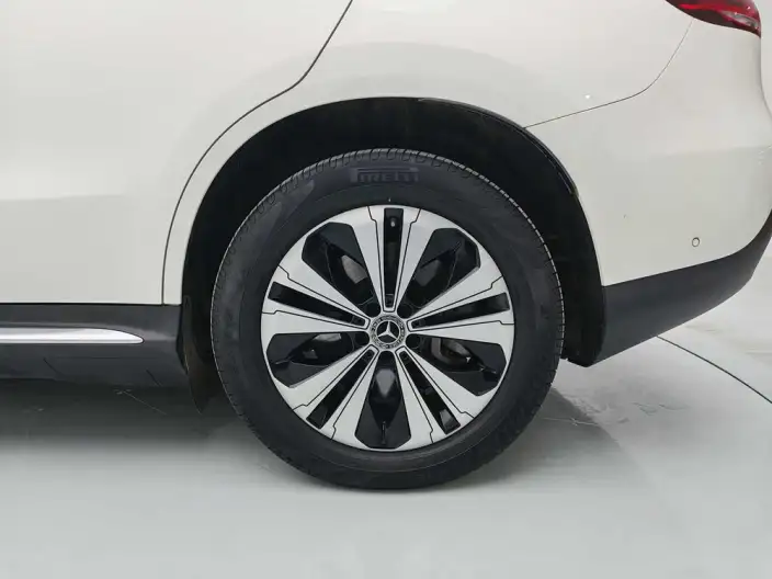 Mercedes-Benz EQC 2020 Model 350 4MATIC – фото 9