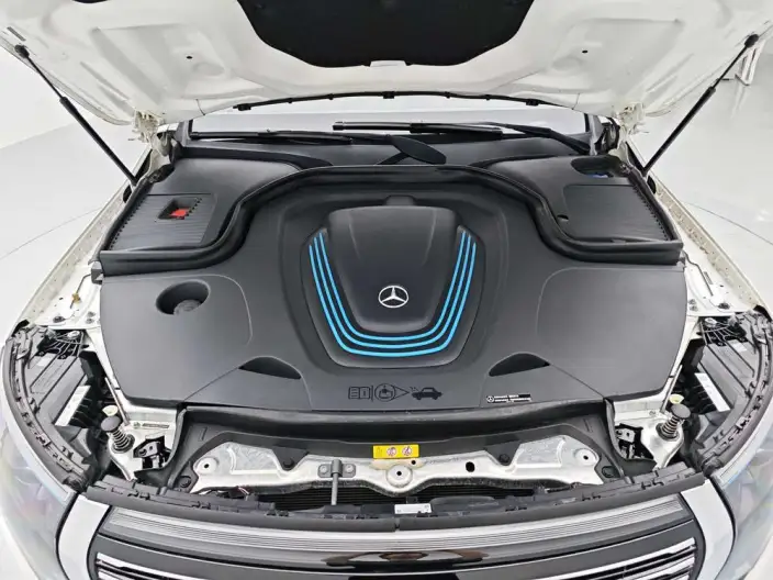 Mercedes-Benz EQC 2020 Model 350 4MATIC – фото 10