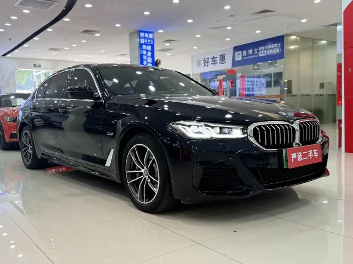 BMW 5 Series PHEV 2022 Model 535Le M Sports Set – фото 3