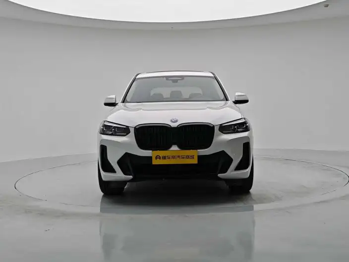 BMW iX3 2023 Model Leading Model – фото 2
