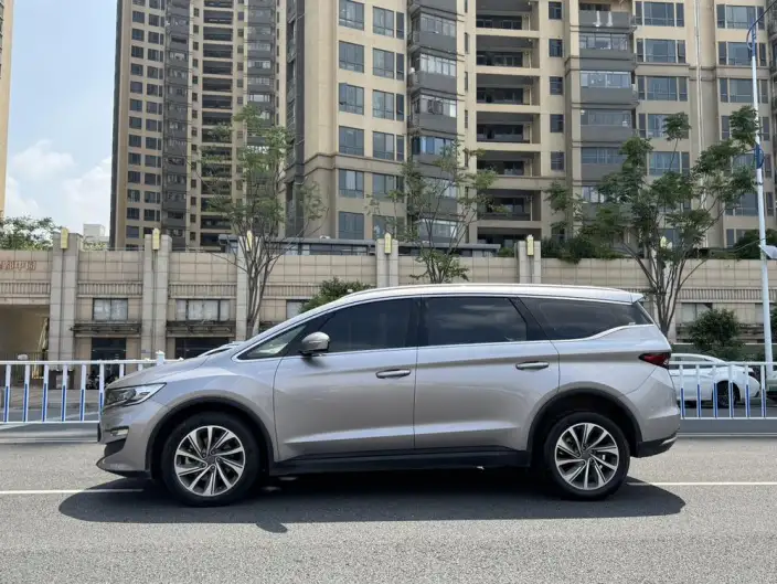 Geely Jiaji 2021 Model 1.8TD DCT Luxury Model – фото 4